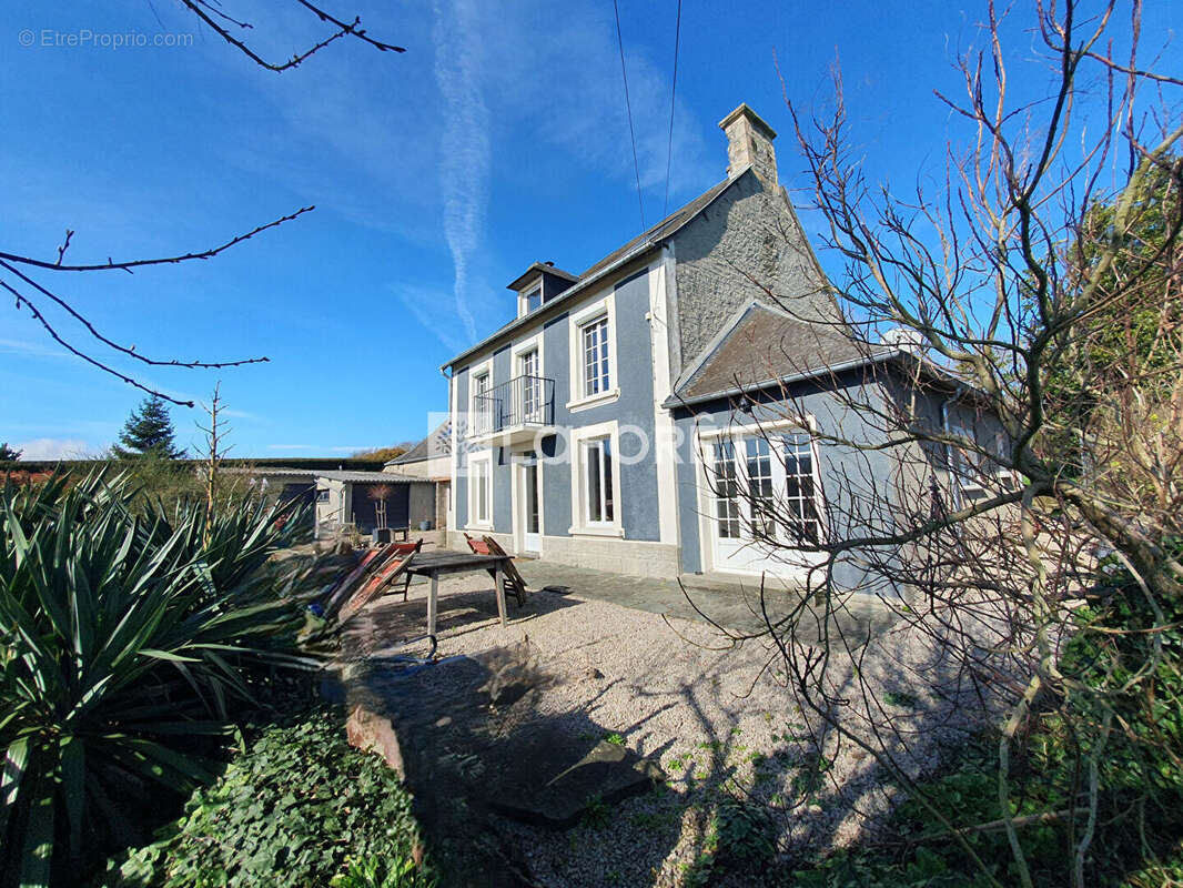Maison à AUNAY-SUR-ODON