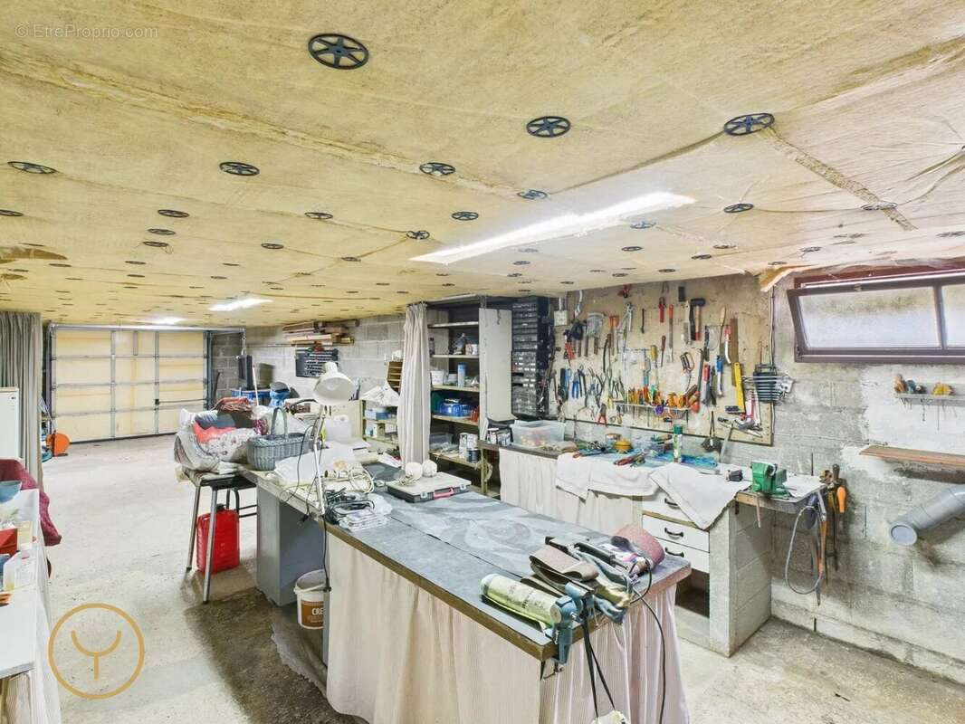 Maison à SAINT-POUANGE