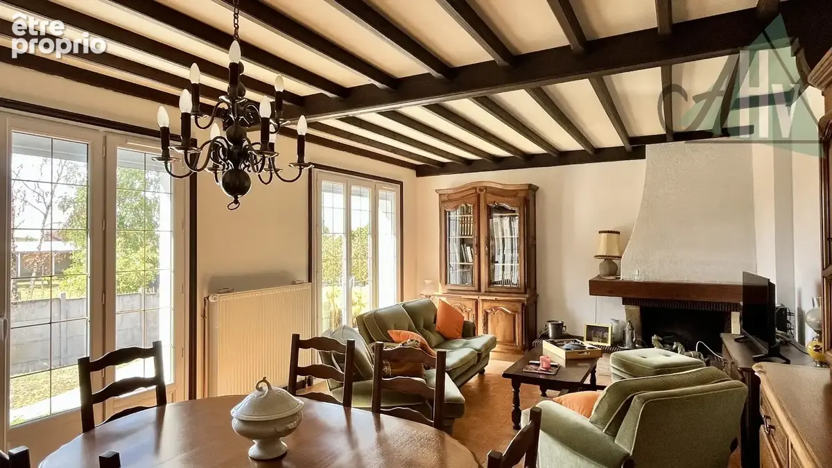 Maison traditionnelle   3 chambres   Terrain 950 m2 - photo 5