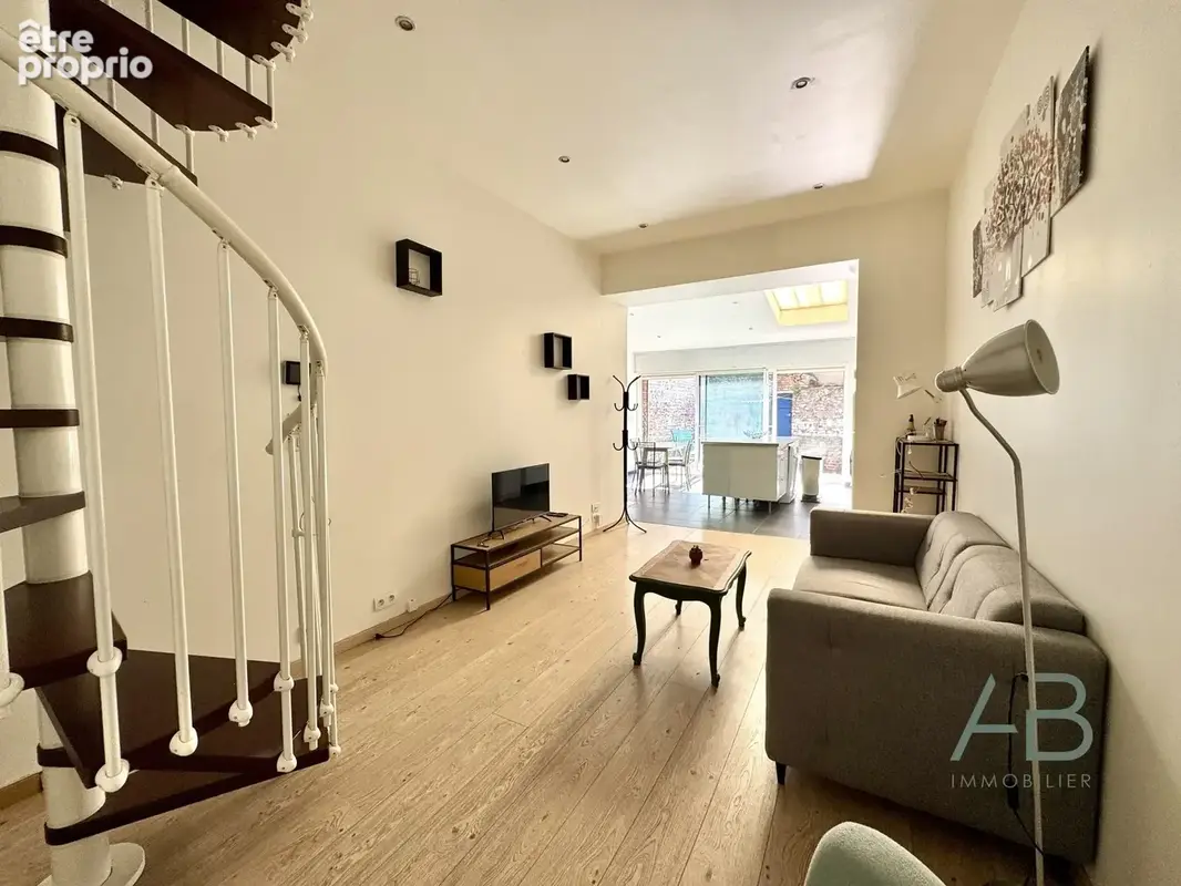 Appartement 4 pièces 78 m² à vendre à Lille (59000) - photo 4