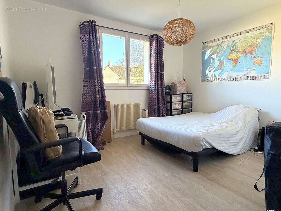 Maison à MONTIGNY-LE-BRETONNEUX