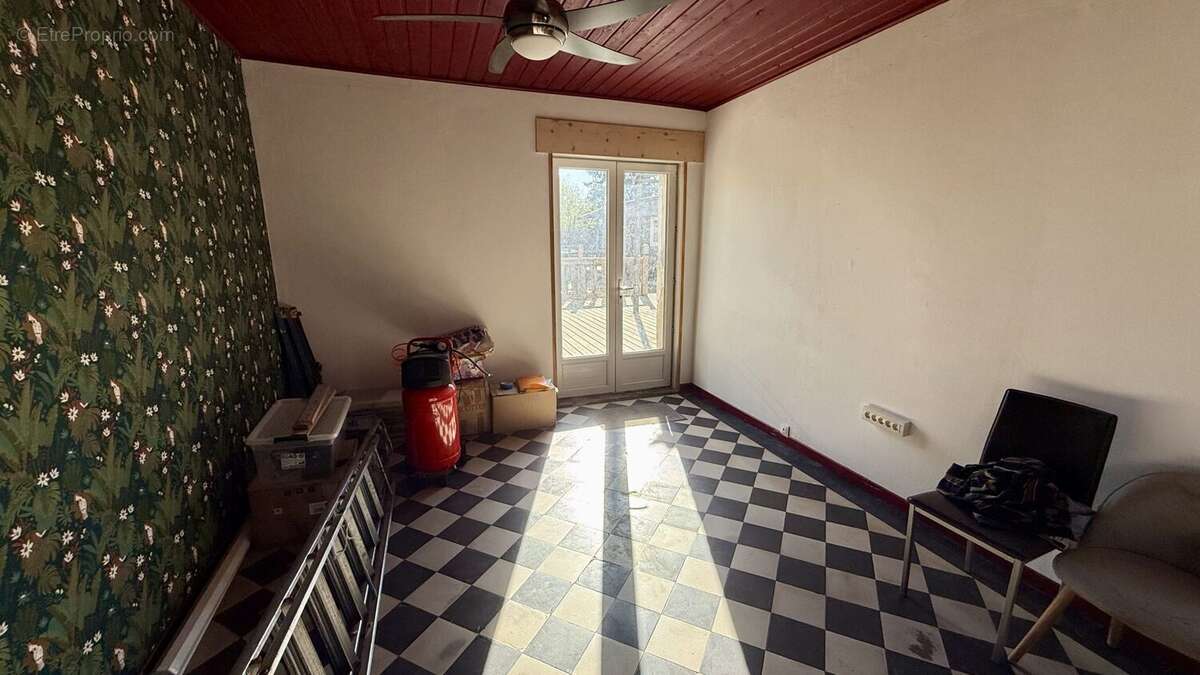 Maison à LUXEY