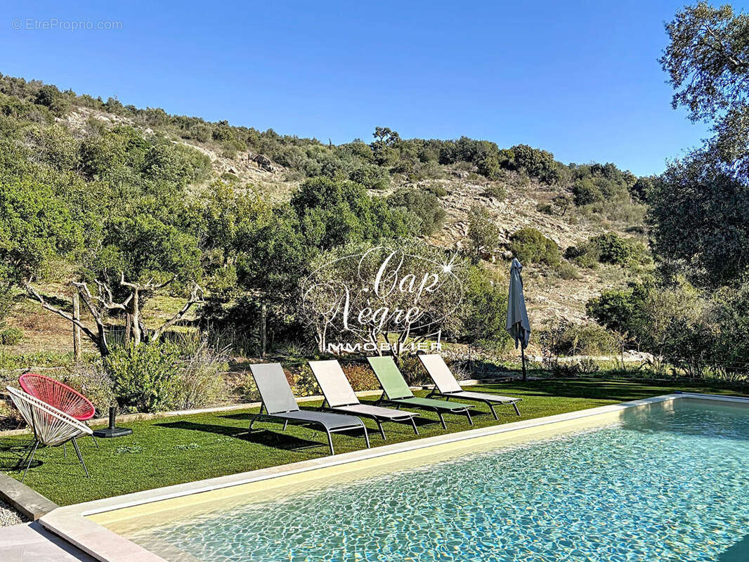 Maison à PLAN-DE-LA-TOUR