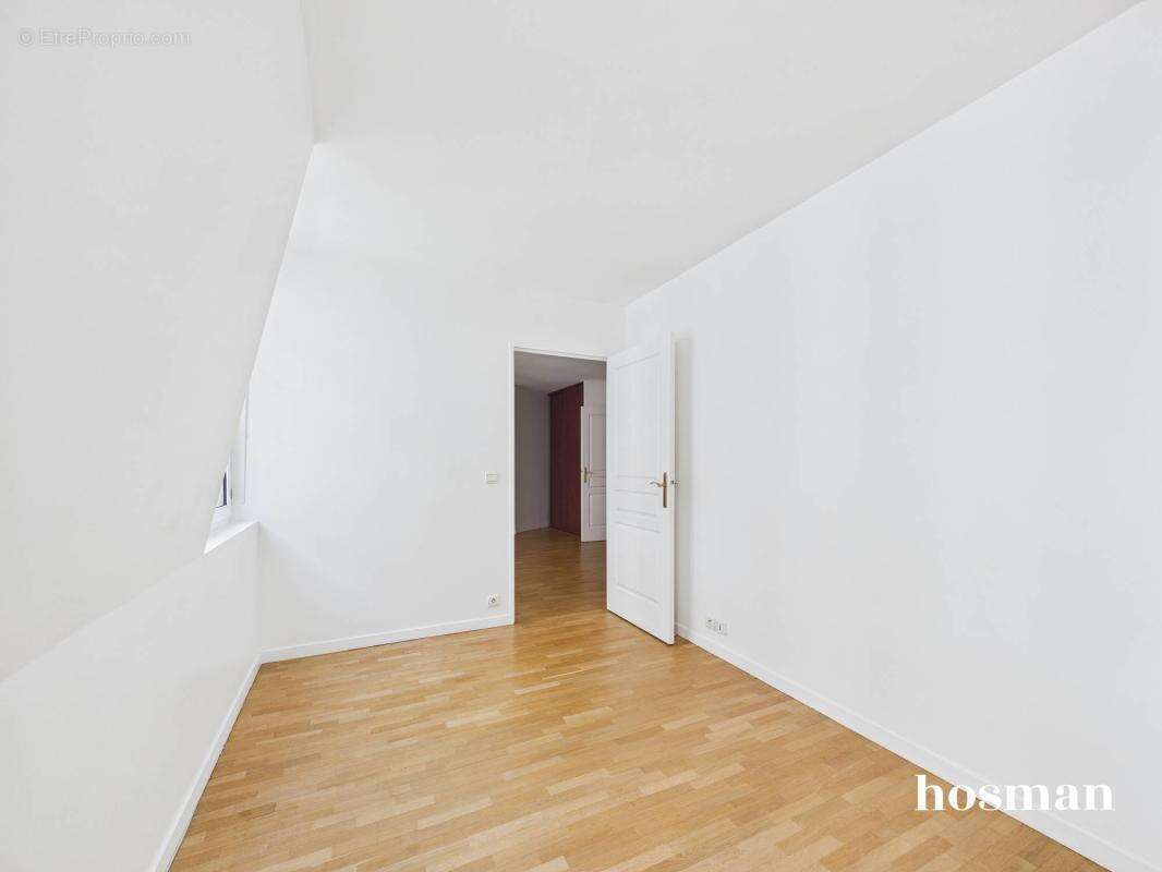 Appartement à PARIS-11E