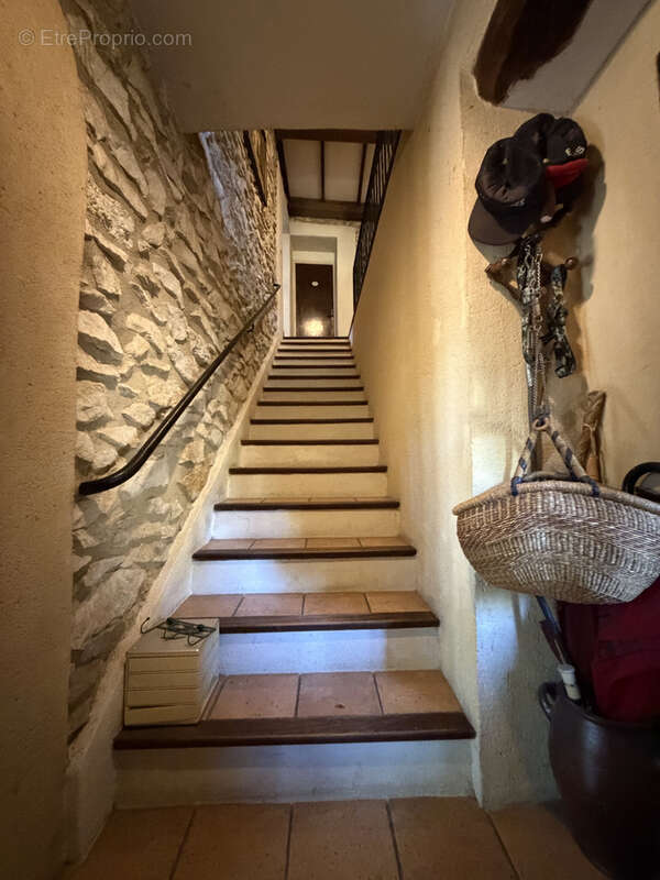 Maison à CADEROUSSE
