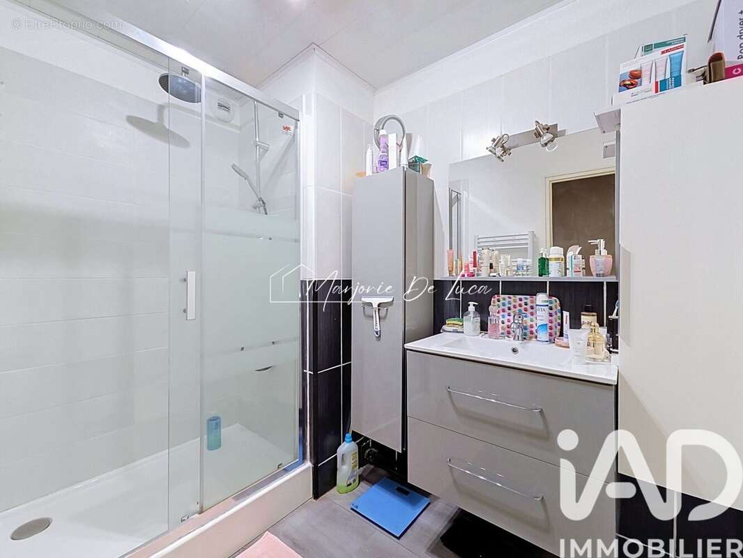 Photo 6 - Appartement à MARSEILLE-13E