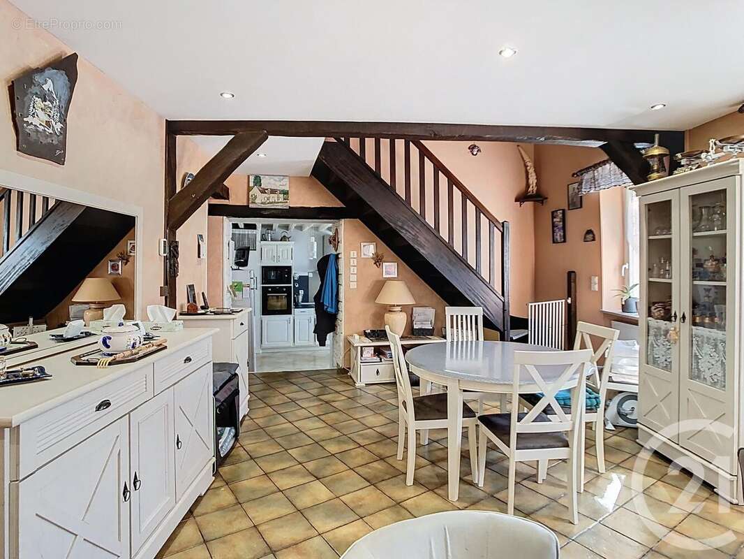 Maison à DONNEMARIE-DONTILLY