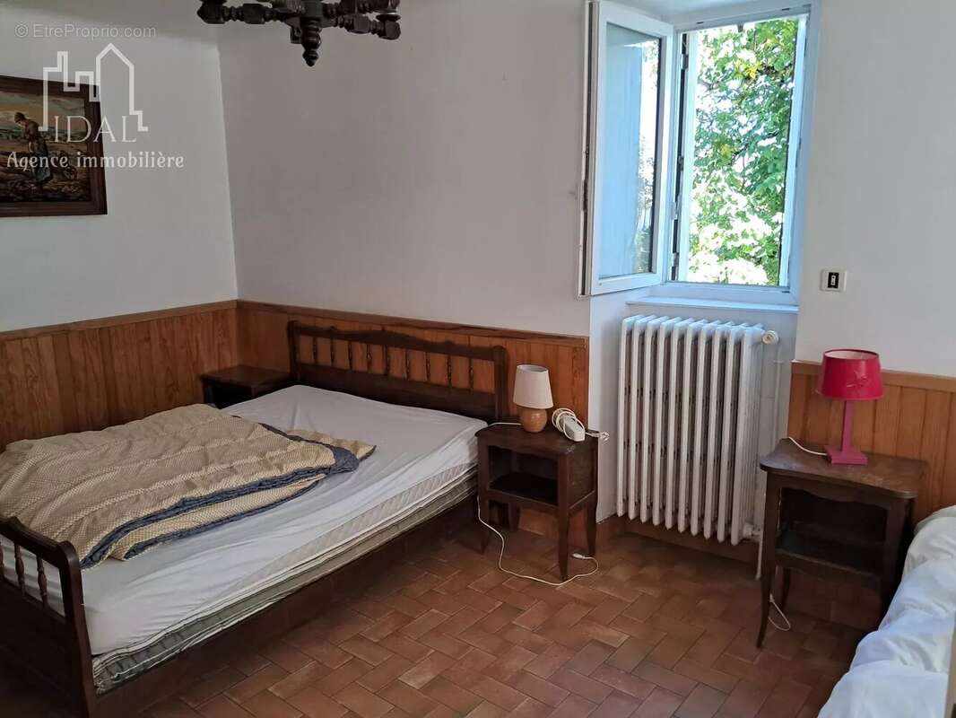 Maison à SAINT-PIERRE-DE-NOGARET