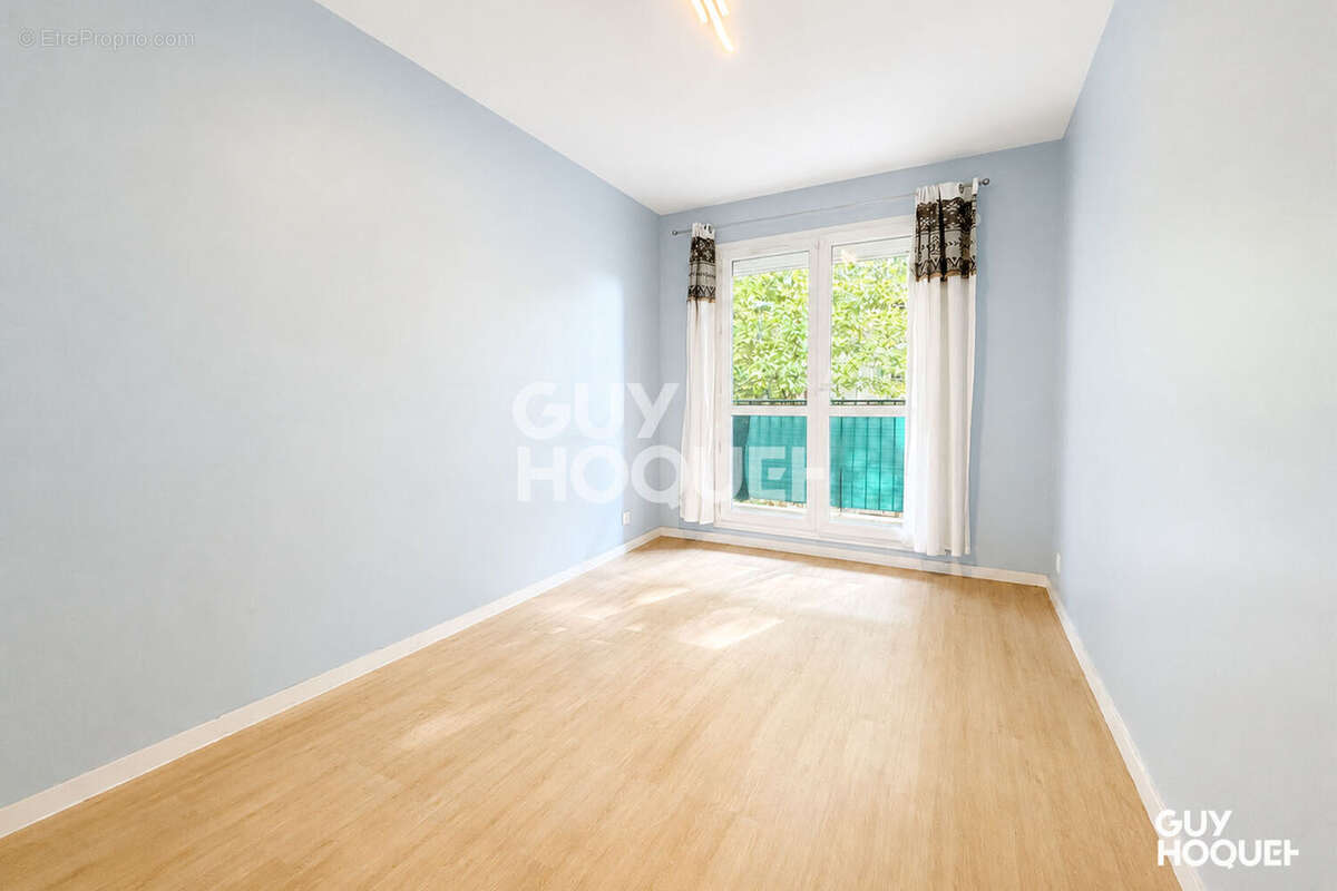 À vendre 3 pièces de 63m²  balcon + parking - photo 10