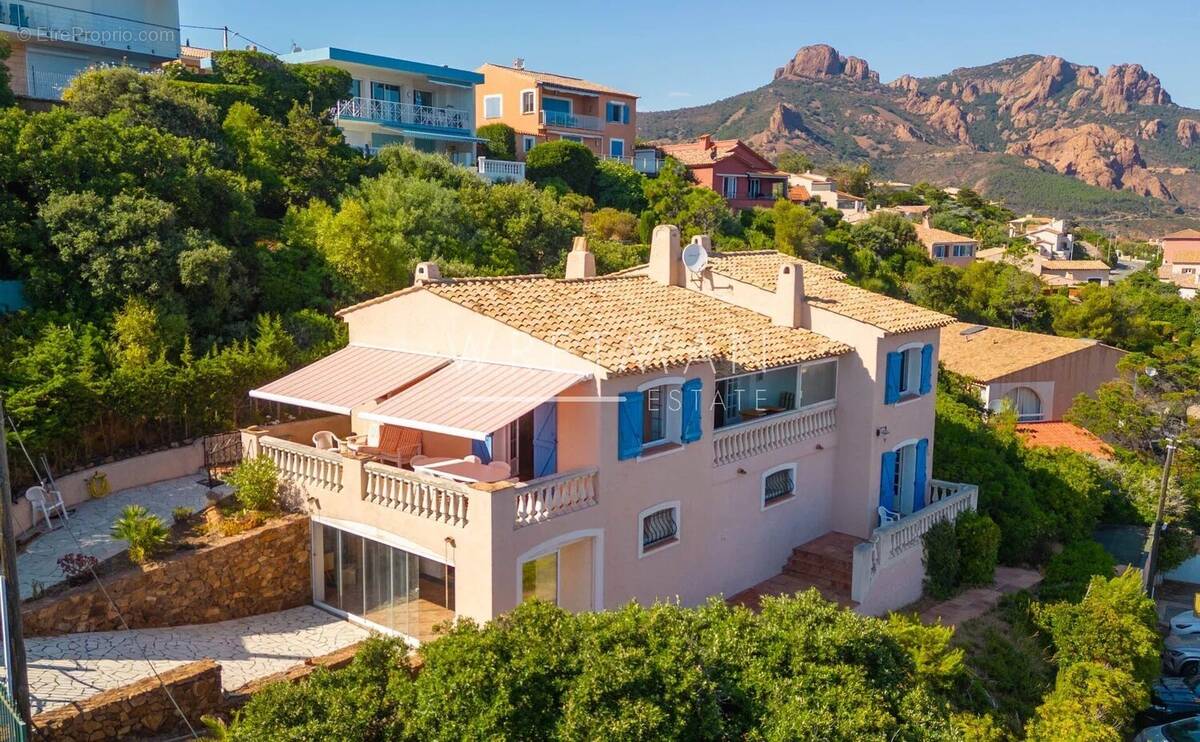 Maison à SAINT-RAPHAEL