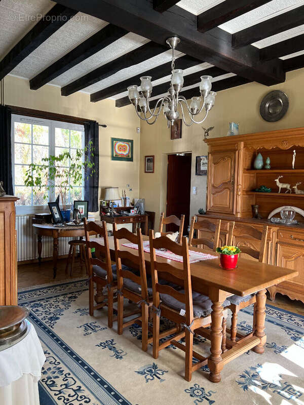 Maison à MENESPLET