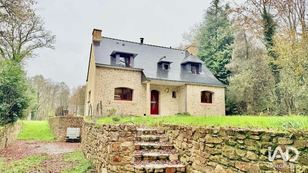 Maison 142 m² à Lanvaudan  - photo 5
