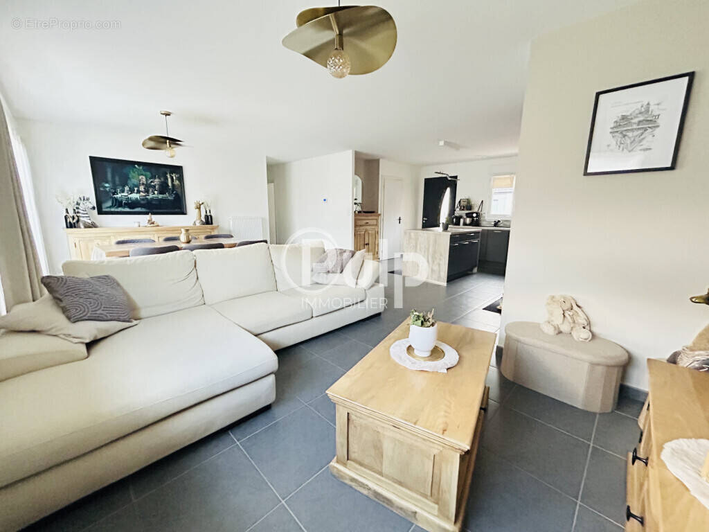 Maison à SALLAUMINES