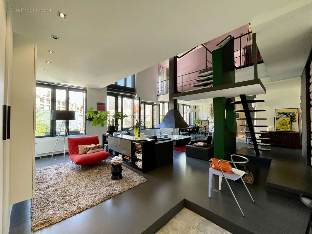 Appartement à SAINT-ETIENNE