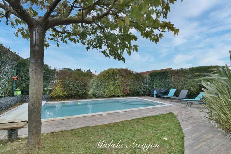 Maison à PORT-DES-BARQUES