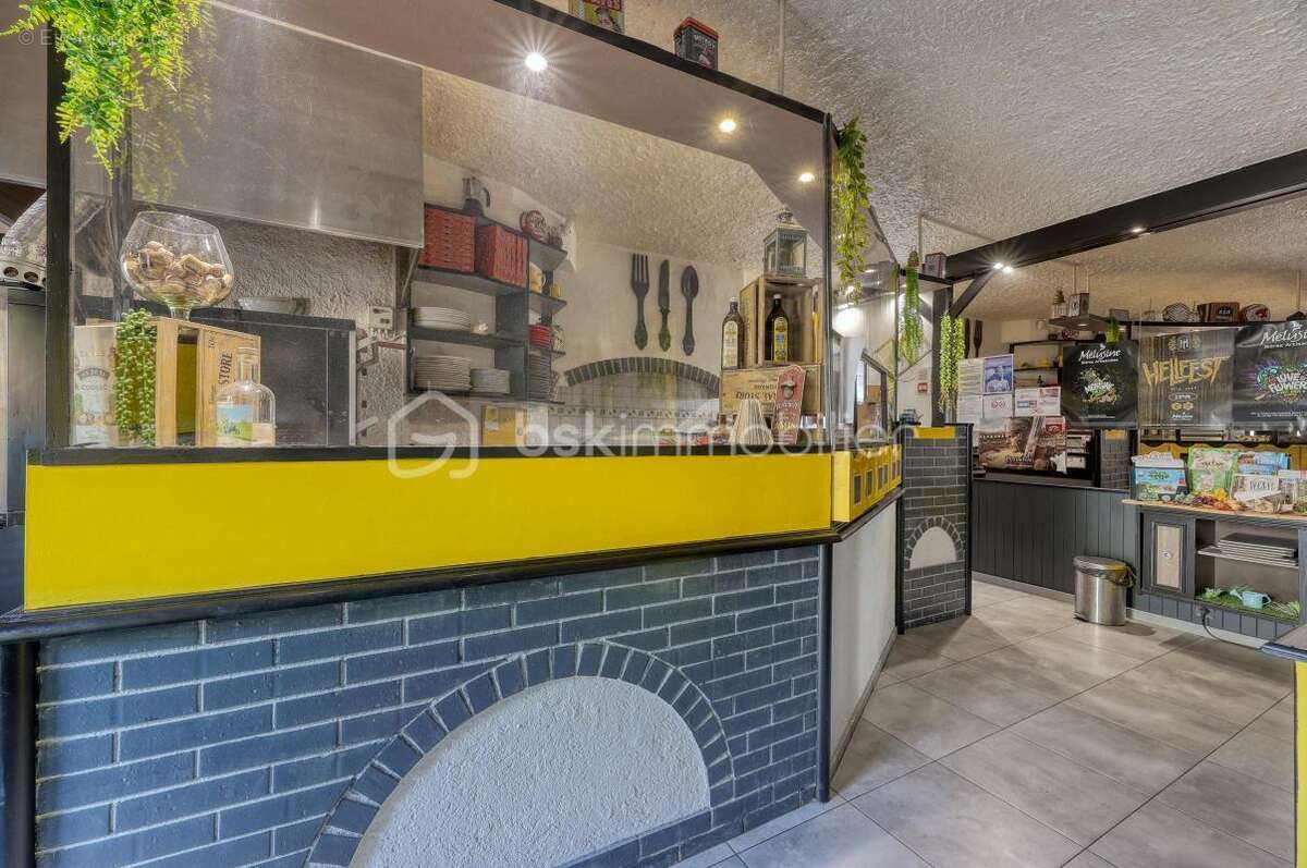 Commerce à LES HERBIERS