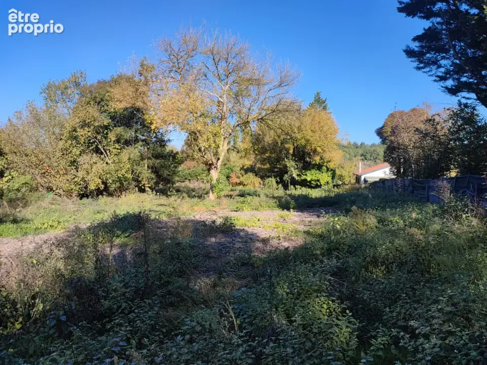 Terrain à CAMARSAC