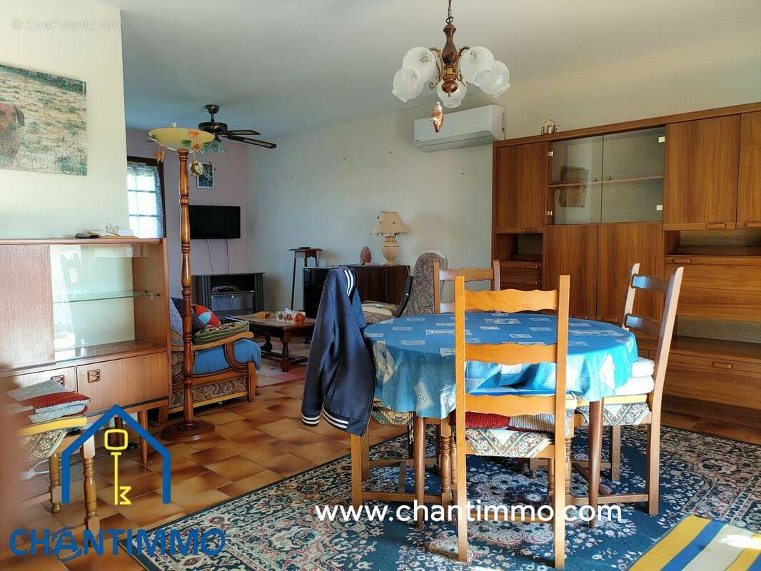 Maison à MOUZEUIL-SAINT-MARTIN