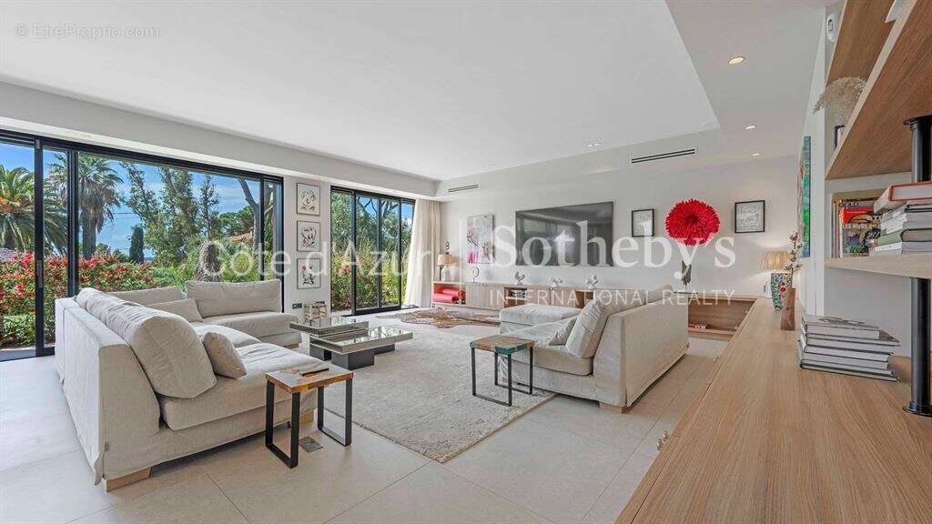 Villa contemporaine à Sainte-Maxime à 300m des plages du golfe de Saint-Tropez - photo 6