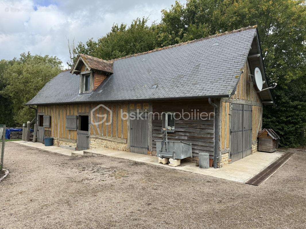 Maison à PONT-L&#039;EVEQUE