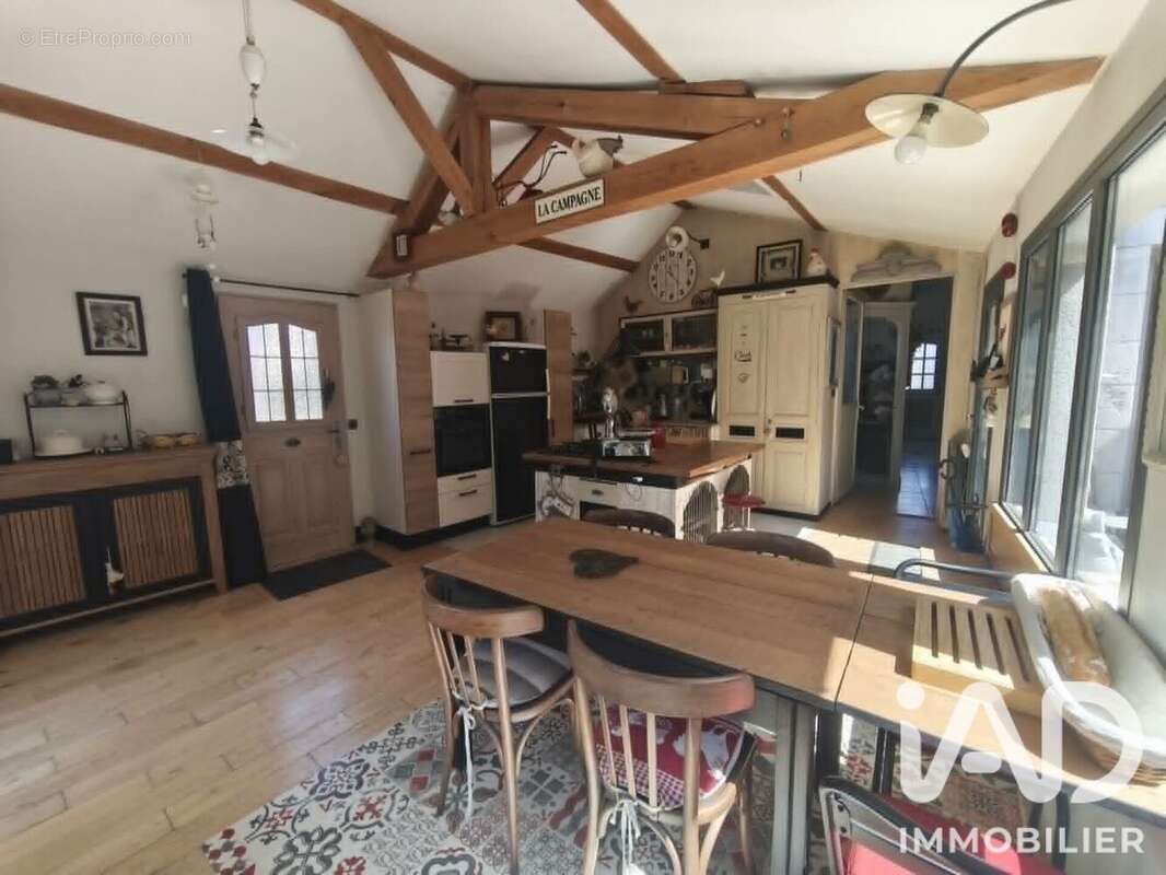 Maison 142 m² à Boynes  - photo 7