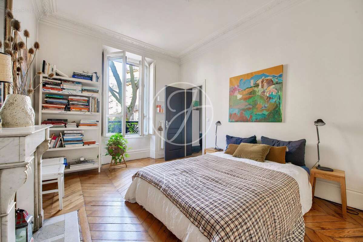 Appartement à PARIS-9E