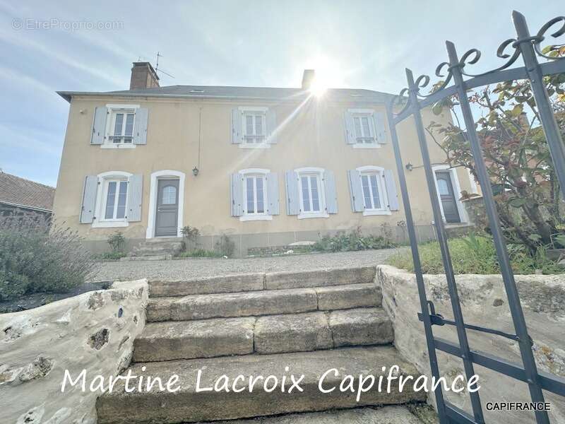 Dpt SARTHE (72), à vendre SCEAUX SUR HUISNE (72) - MAISON BOURGEOISE  P8 de 220 m² - Terrain de 1000 M² - photo 16