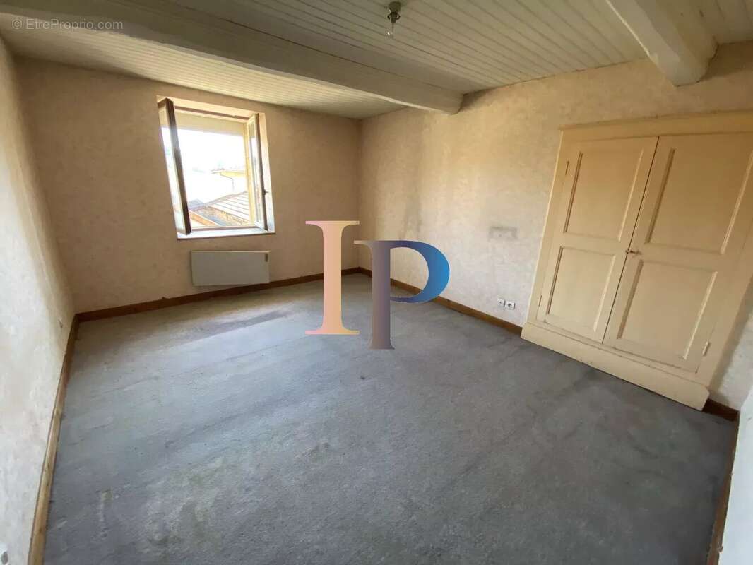 Appartement à CUINZIER