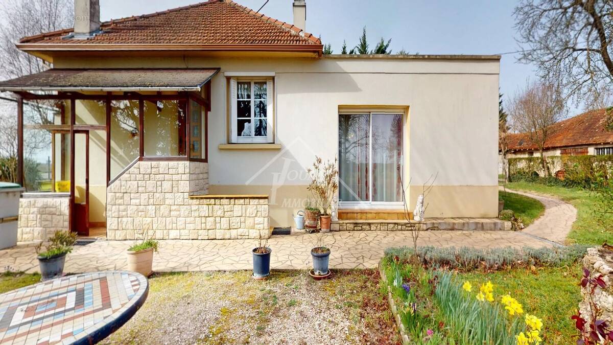 Maison à BELLERIVE-SUR-ALLIER