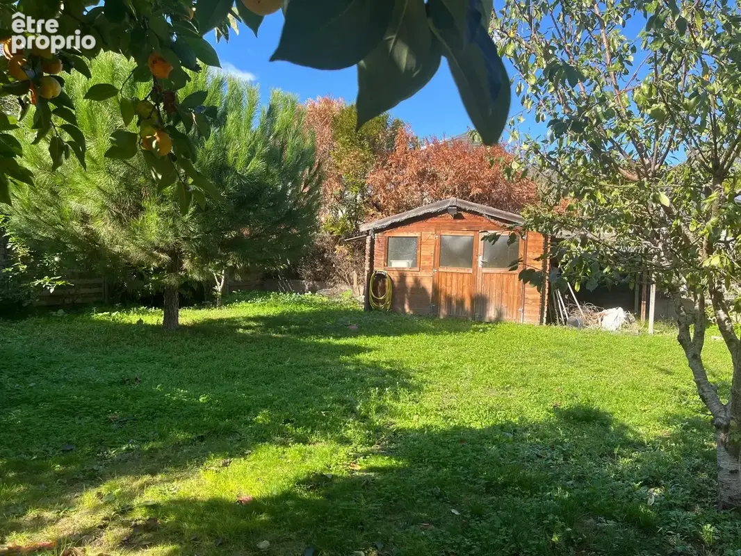 La riche centre   charmante longère rénovée avec jardin et stationnement - photo 2