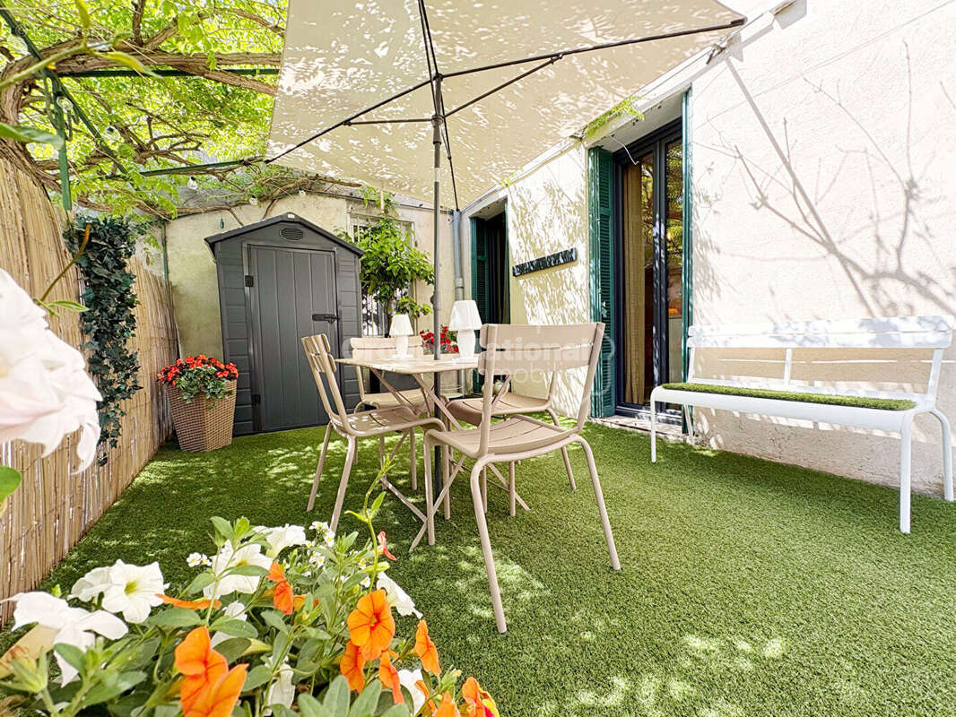 Appartement d'Exception à Salon centre - 3 Pièces avec Terrasse Spacieuse - photo 13