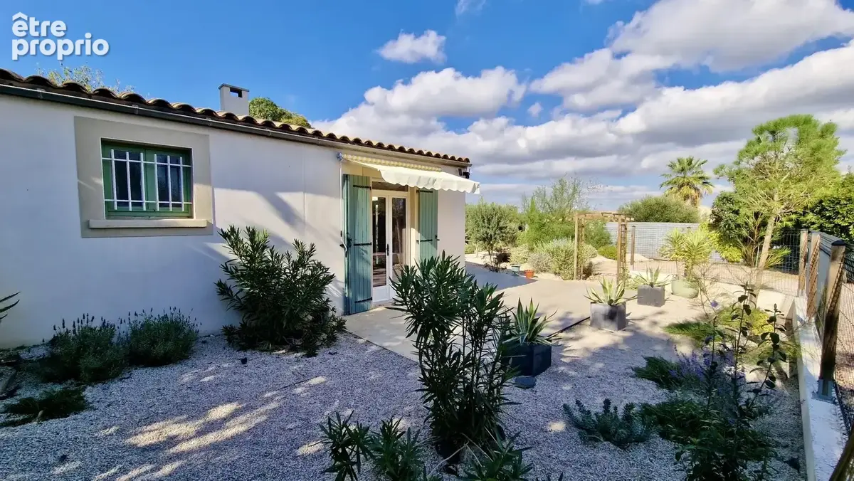 Belle Maison de 4 Chambres avec Piscine et Jardin sur tout le Pourtour - photo 11