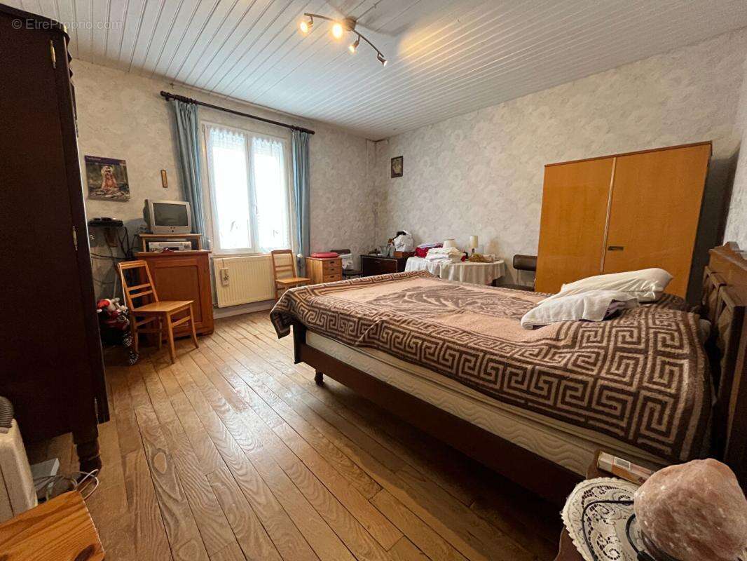 Maison à COURTEFONTAINE