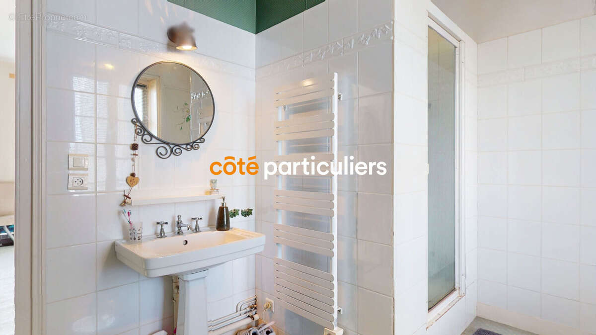 Maison à DONVILLE-LES-BAINS