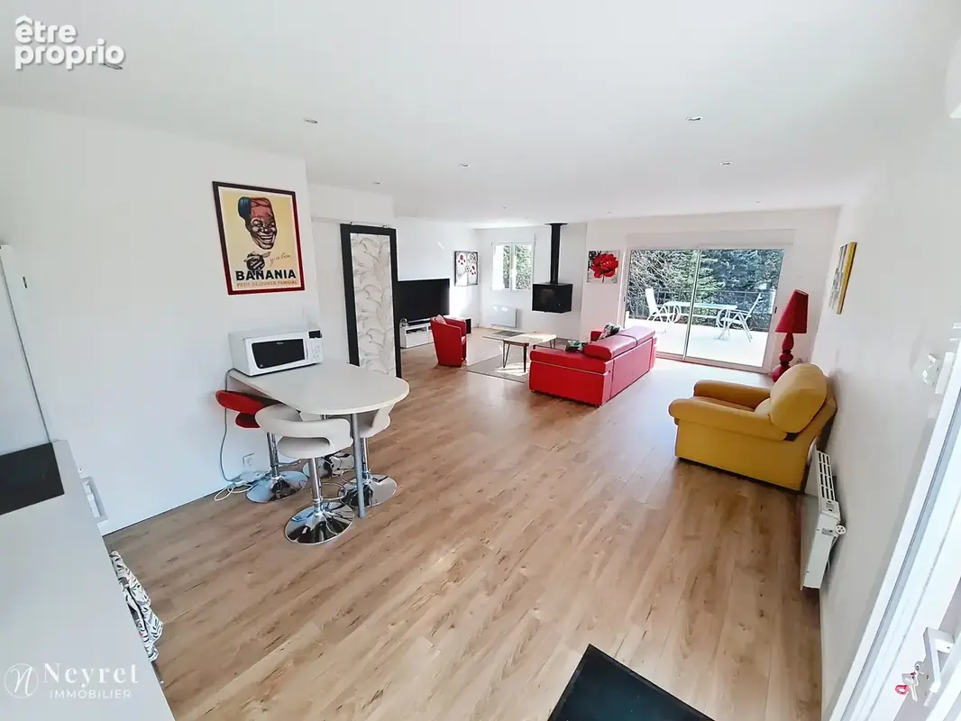 Maison individuelle totalement rénovée de 140 m2 sur 1850 m2de terrain - photo 3