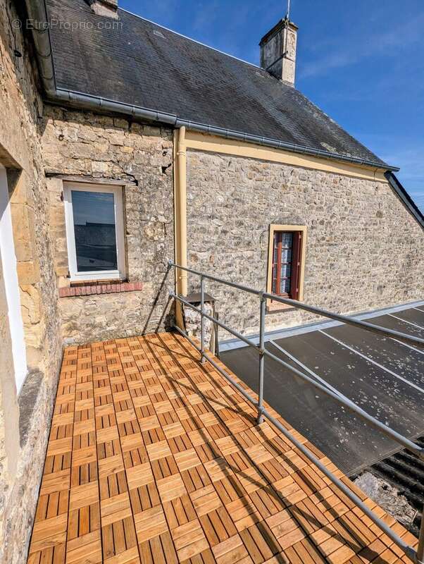 balcon T4 - Appartement à ISIGNY-SUR-MER