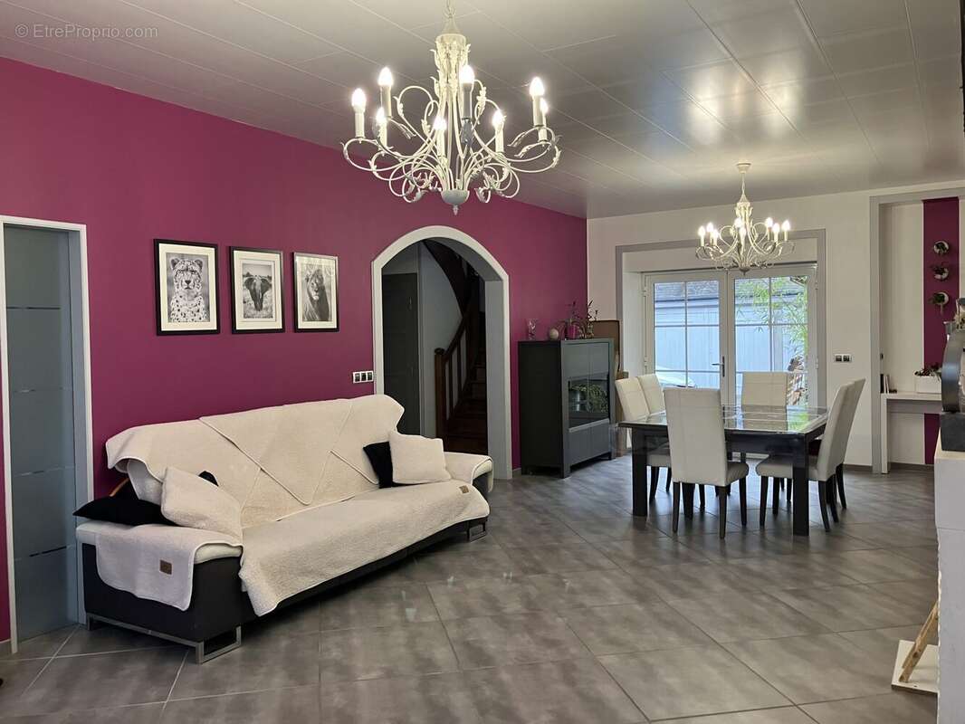 Maison à LA CHATRE