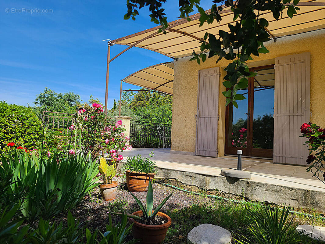 Maison à MALEMORT-DU-COMTAT