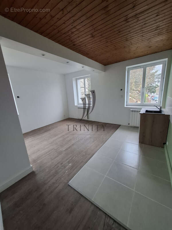 Appartement à BOURG-DE-PEAGE