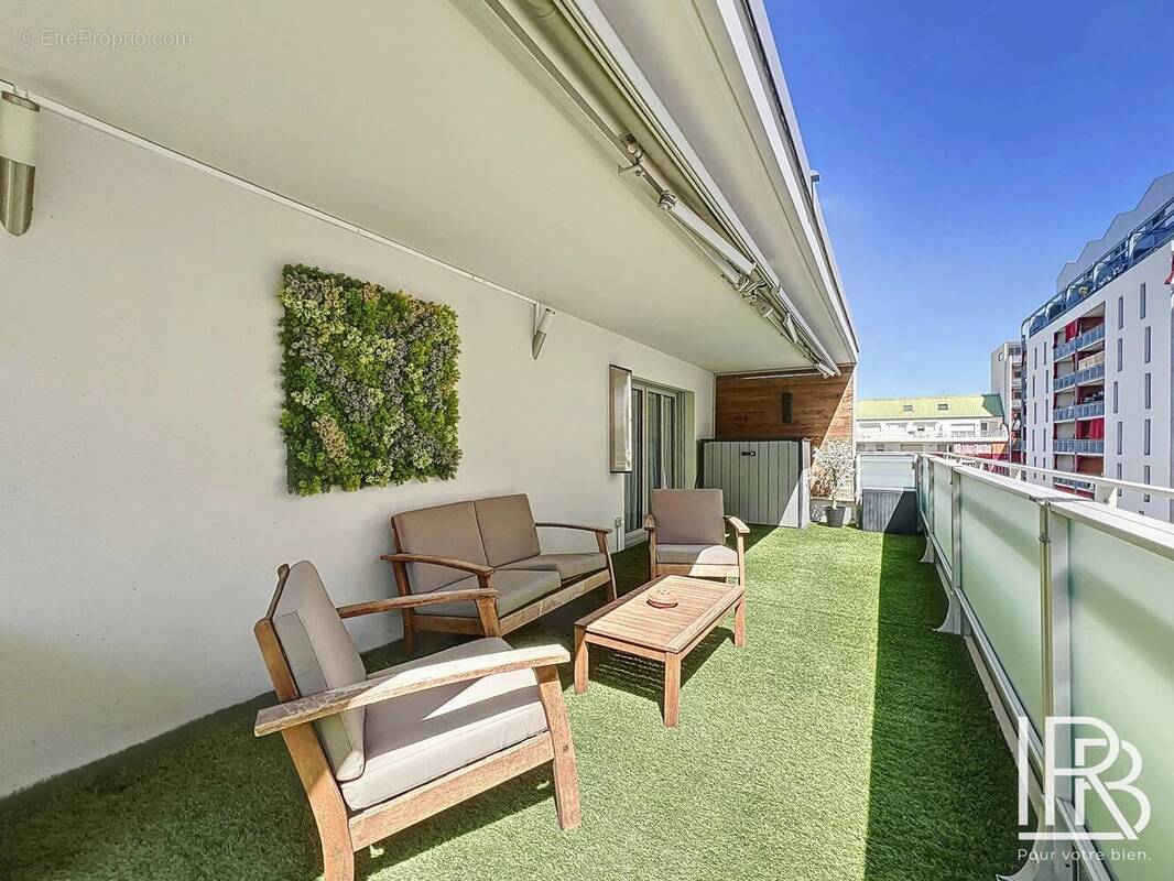 Appartement à MARSEILLE-2E