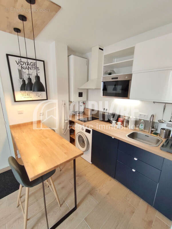 Exclusivité - Appartement T2 entièrement rénové et meublé de 26.3 m² - photo 2