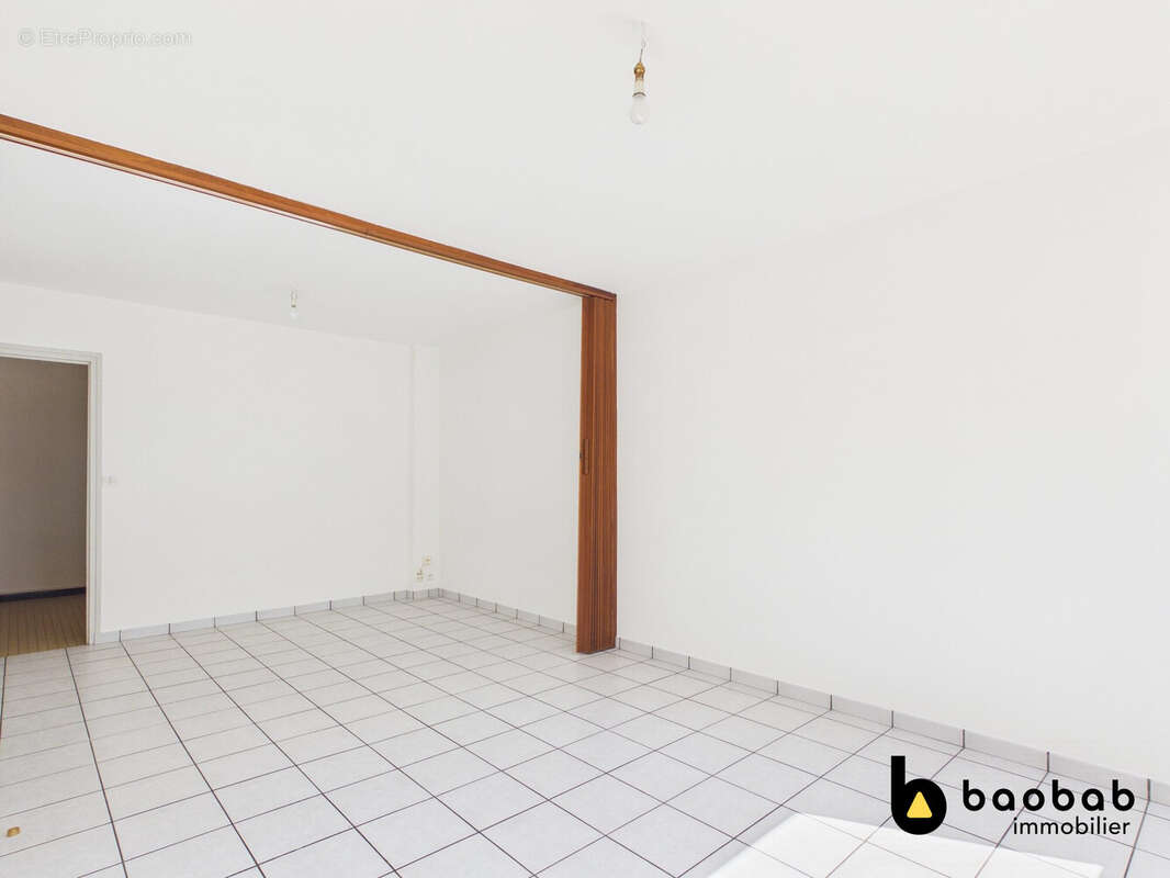 Appartement 47 m² à Chambery  - photo 7