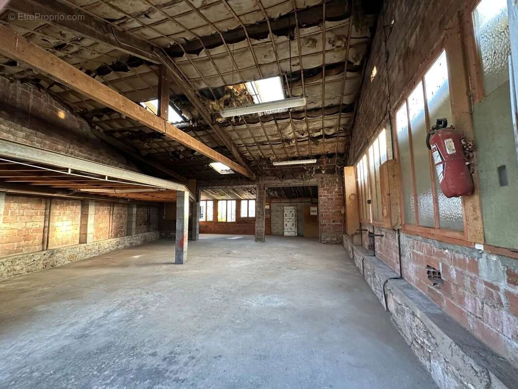 Commerce à LAGARRIGUE