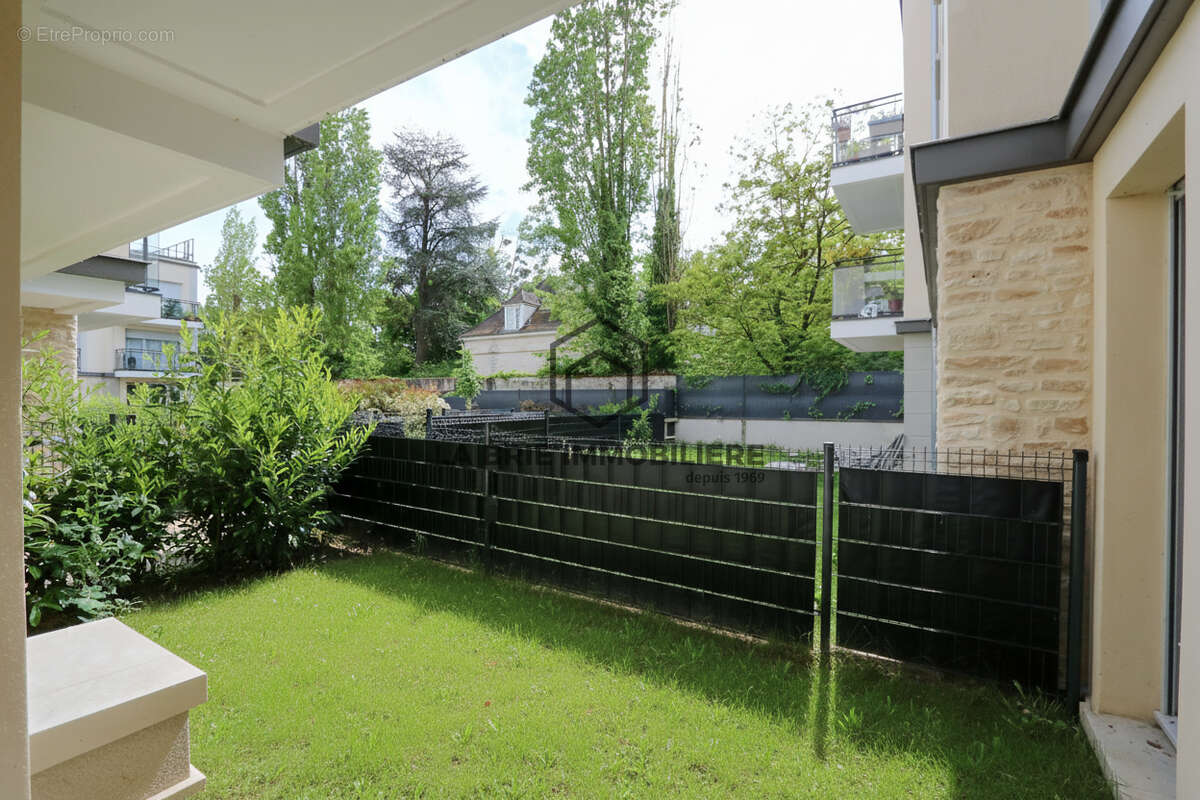 Appartement à PONTAULT-COMBAULT