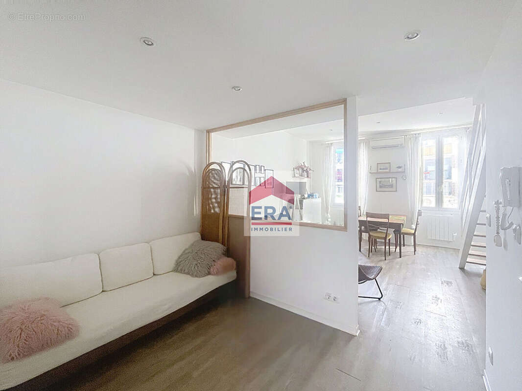 Appartement à MARSEILLE-4E