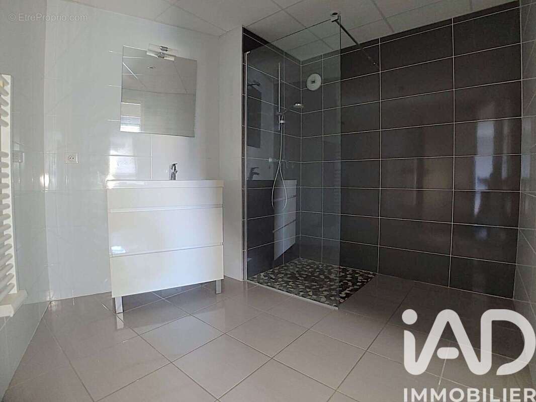 Photo 9 - Appartement à BRIVE-LA-GAILLARDE