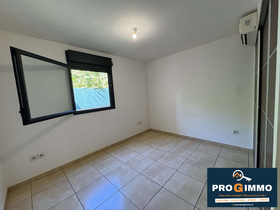 Appartement 68 m² à Saint-Pierre  - photo 5