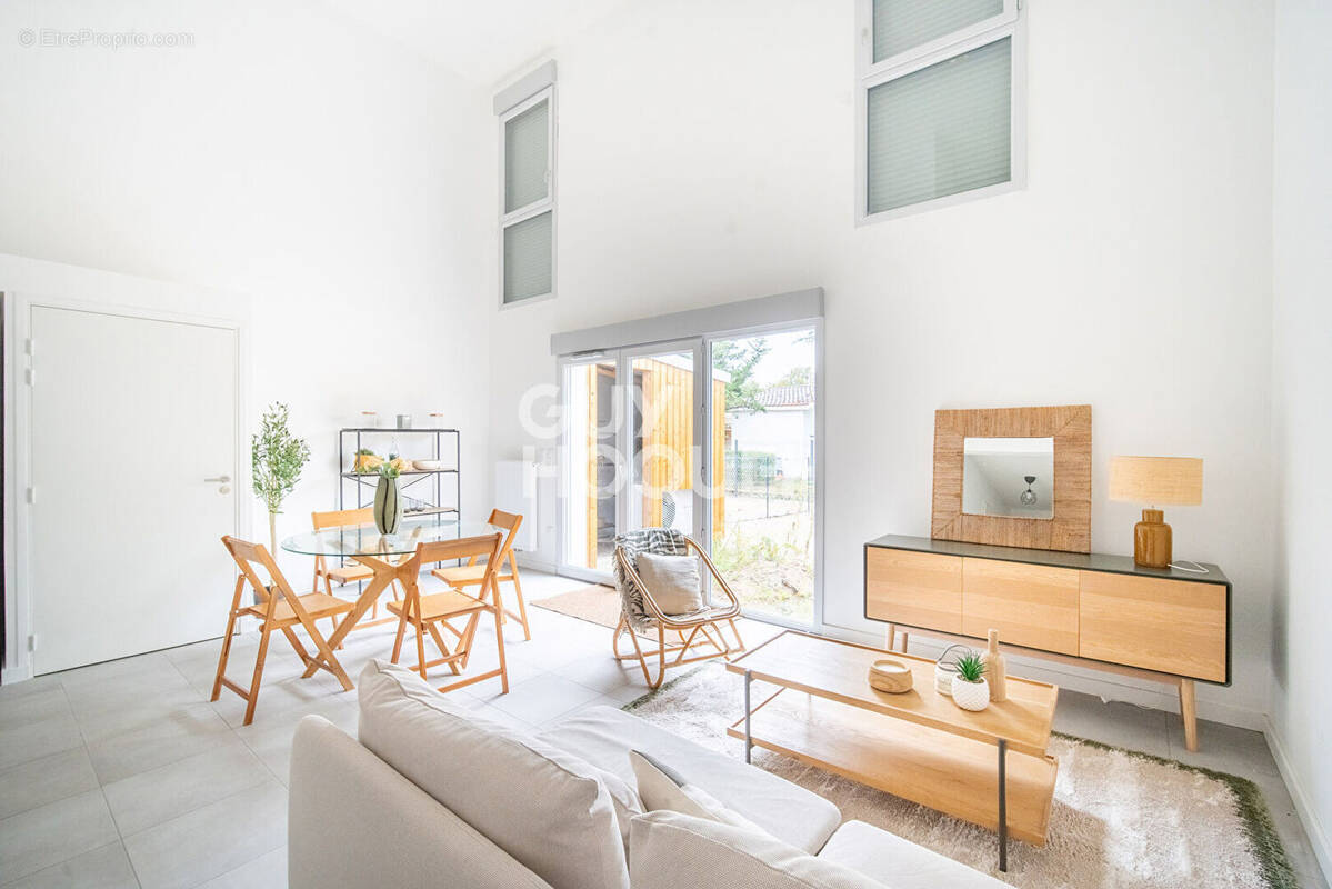 Appartement à MESSANGES