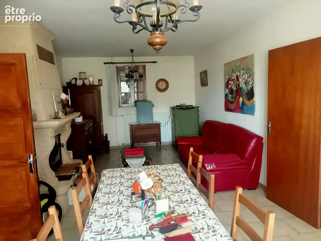 Villa avec 2 logements plus nombreuses dépendances et garages - photo 19