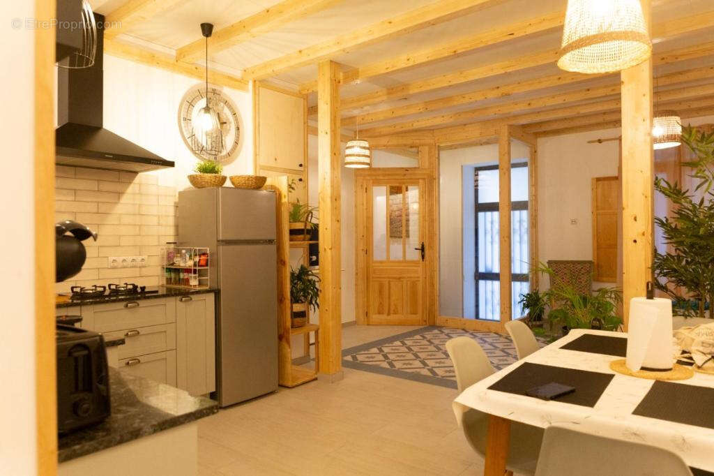 Appartement à AVERMES